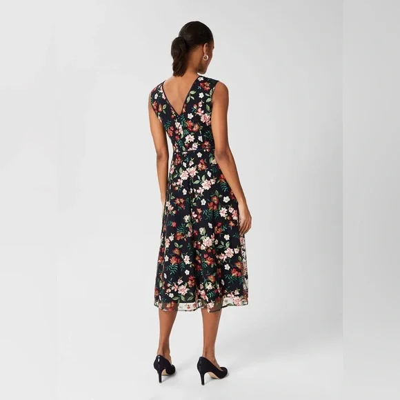 Hobbs London Rosella Embroidered Dress Size 6 $420 - Picture 2 of 12